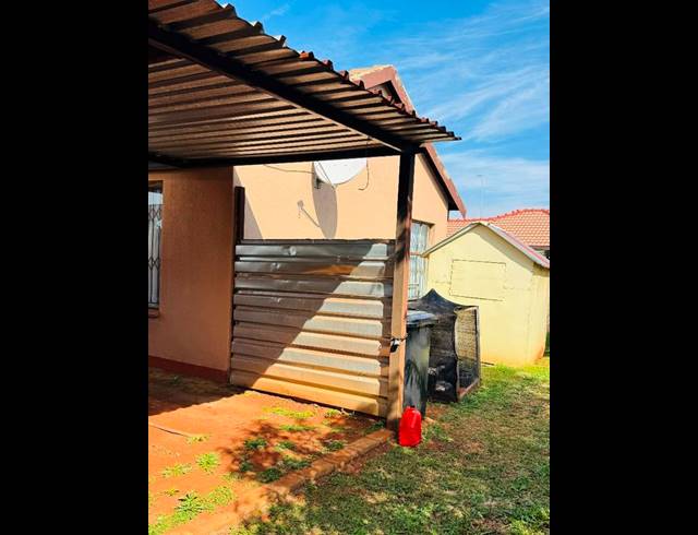 2 BEDROOM HOUSE FOR SALE IN DAWN PARK